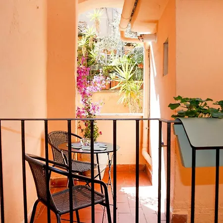 Apartment Monti With Charming Terrace Rome