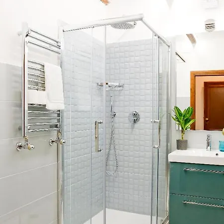Apartment Monti With Charming Terrace Rome