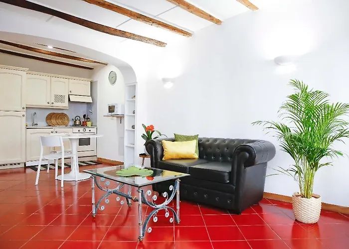 公寓 Monti With Charming Terrace *