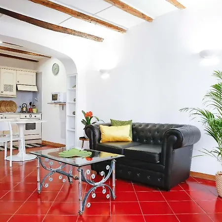 شقة Monti With Charming Terrace *